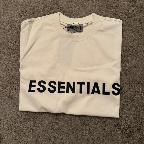 Essentials Tops - Essential tee 🤎Unisex